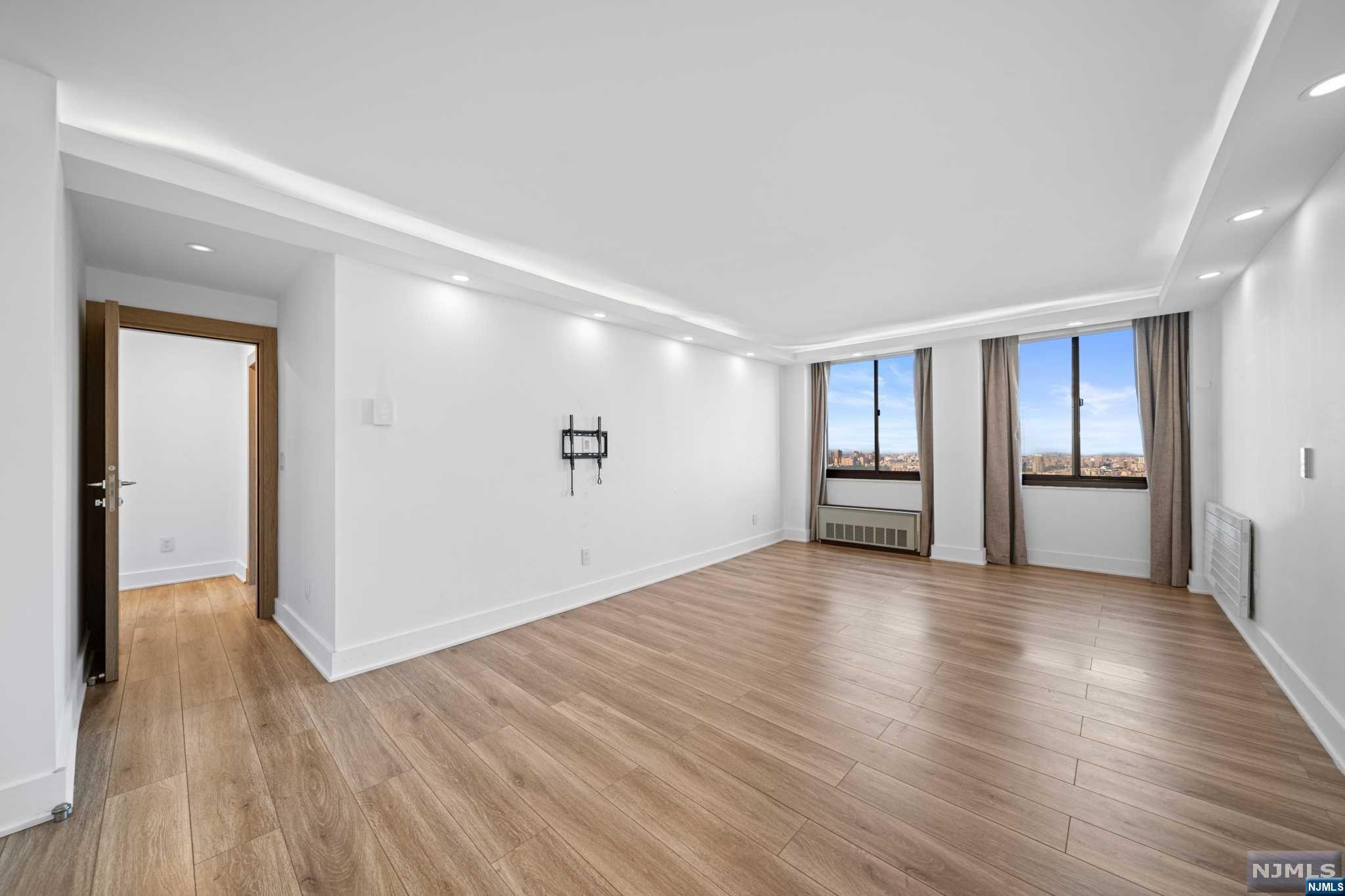 200 Winston Drive 2612