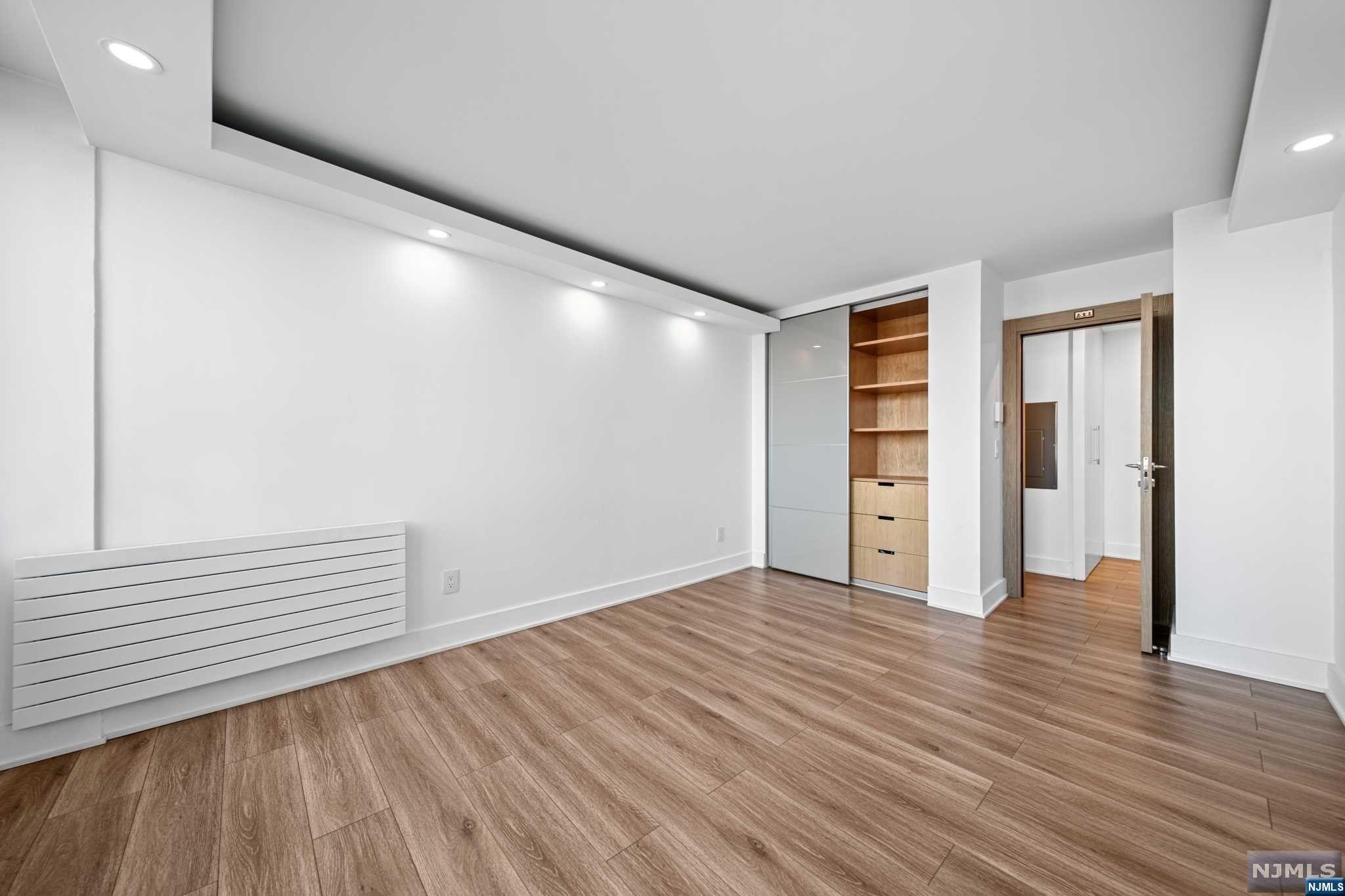 200 Winston Drive 2612