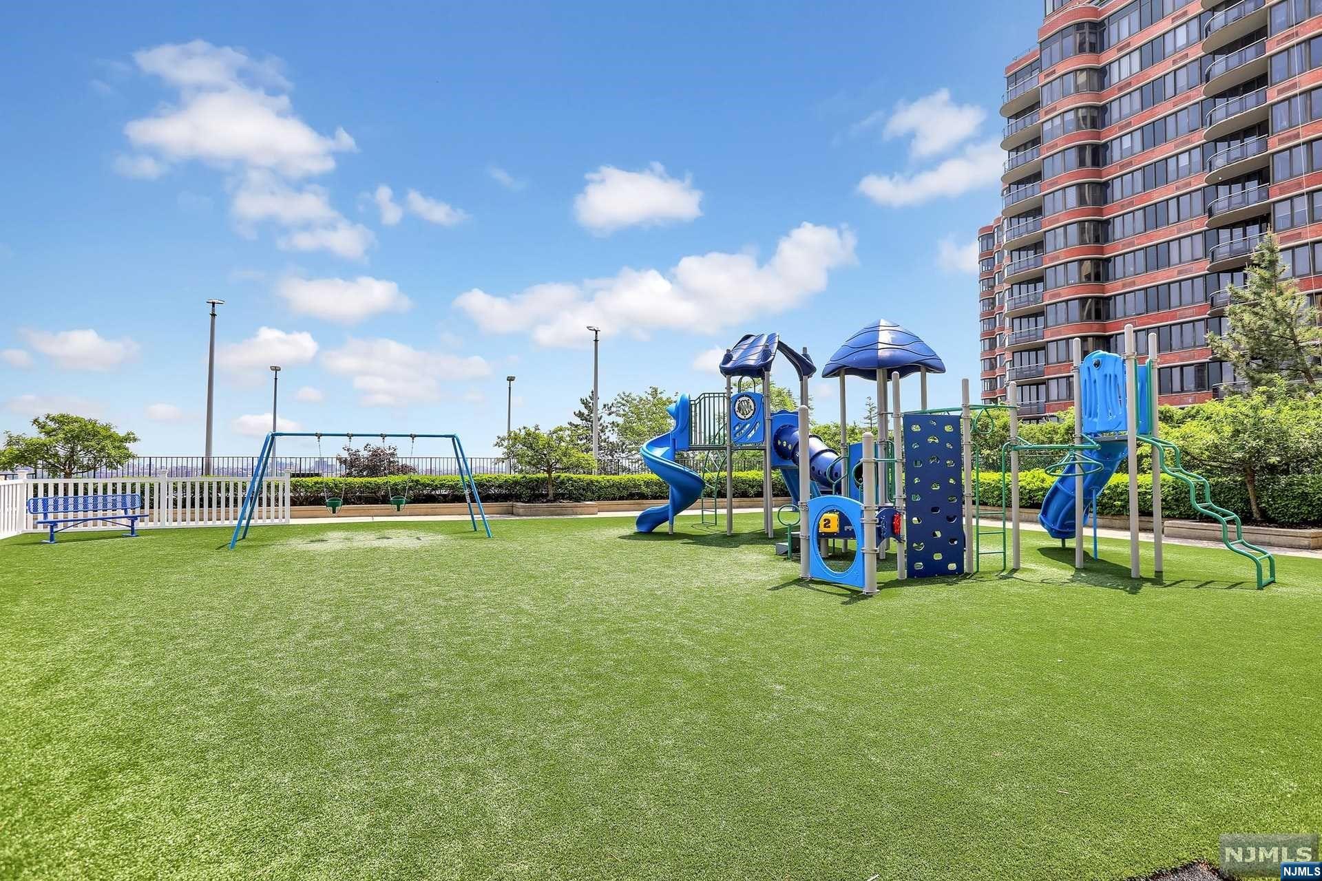 200 Winston Drive 2612