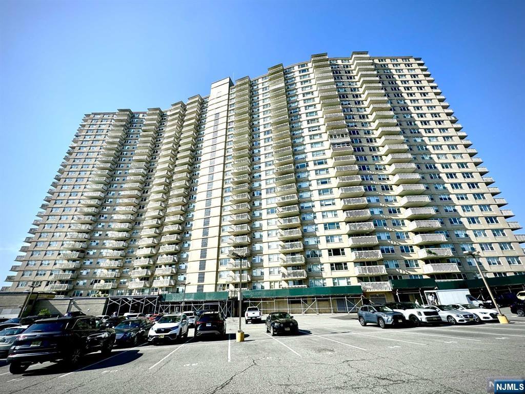 555 North Avenue 3W