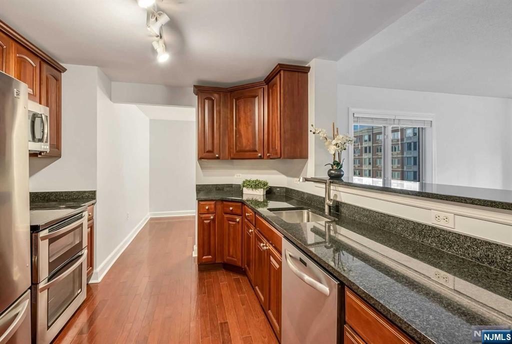 5212 City Place