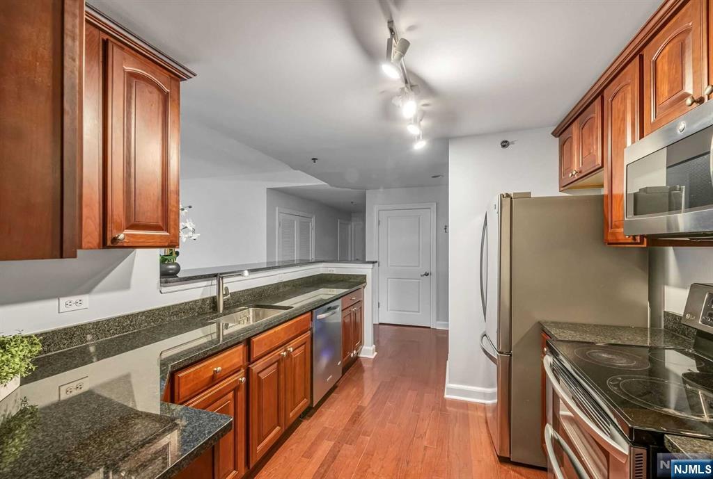 5212 City Place