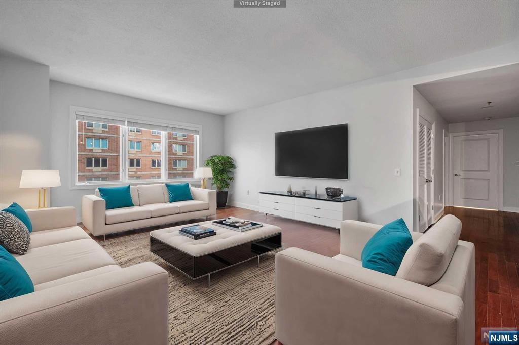 5212 City Place