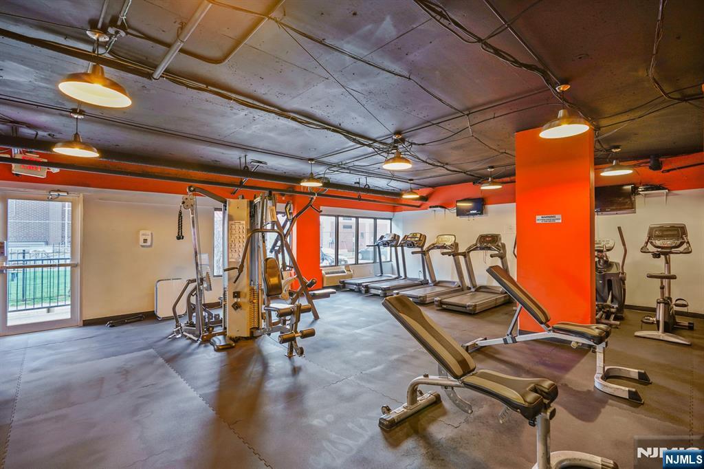 500 Central Avenue 1518