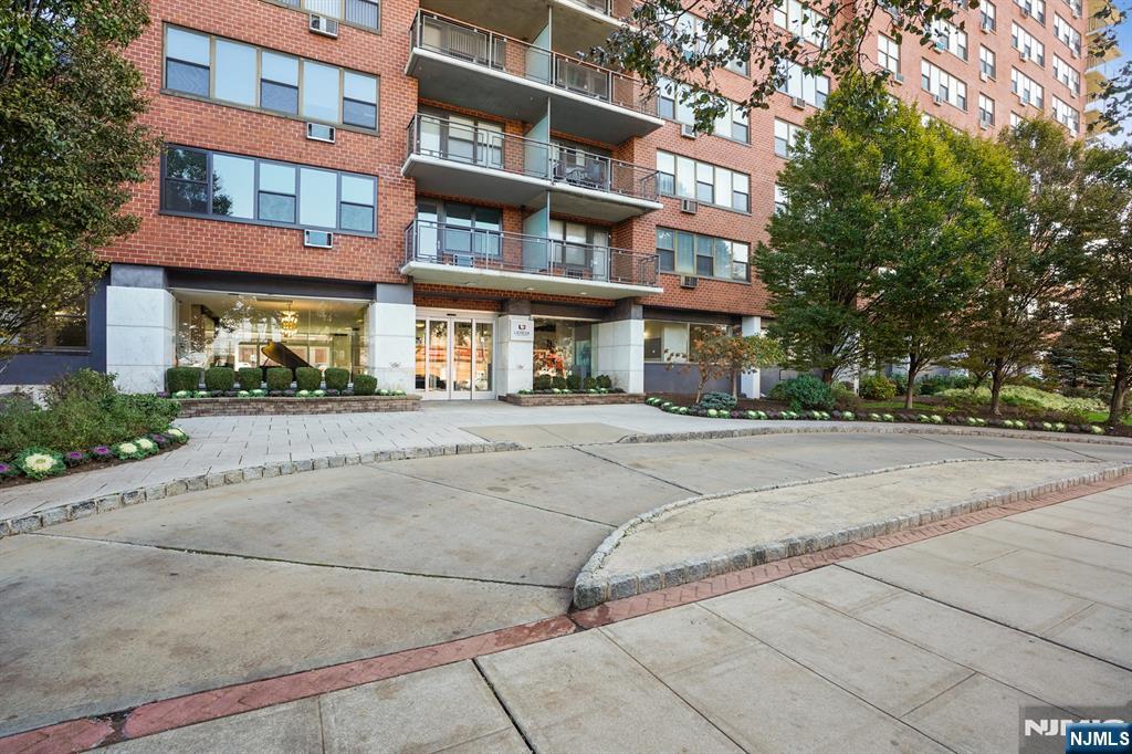 500 Central Avenue 1518