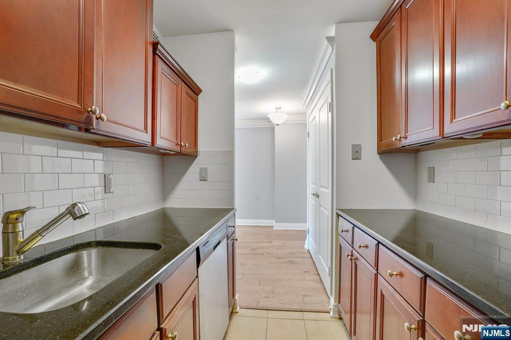 500 Central Avenue 1518