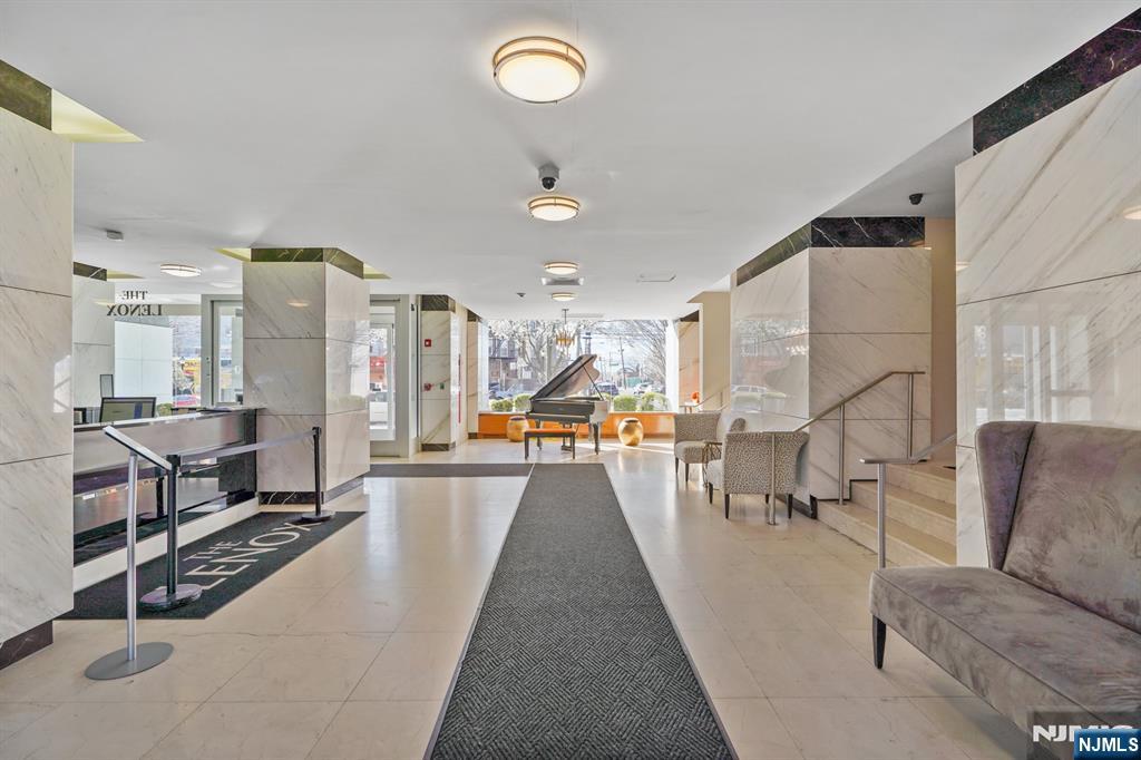500 Central Avenue 1518