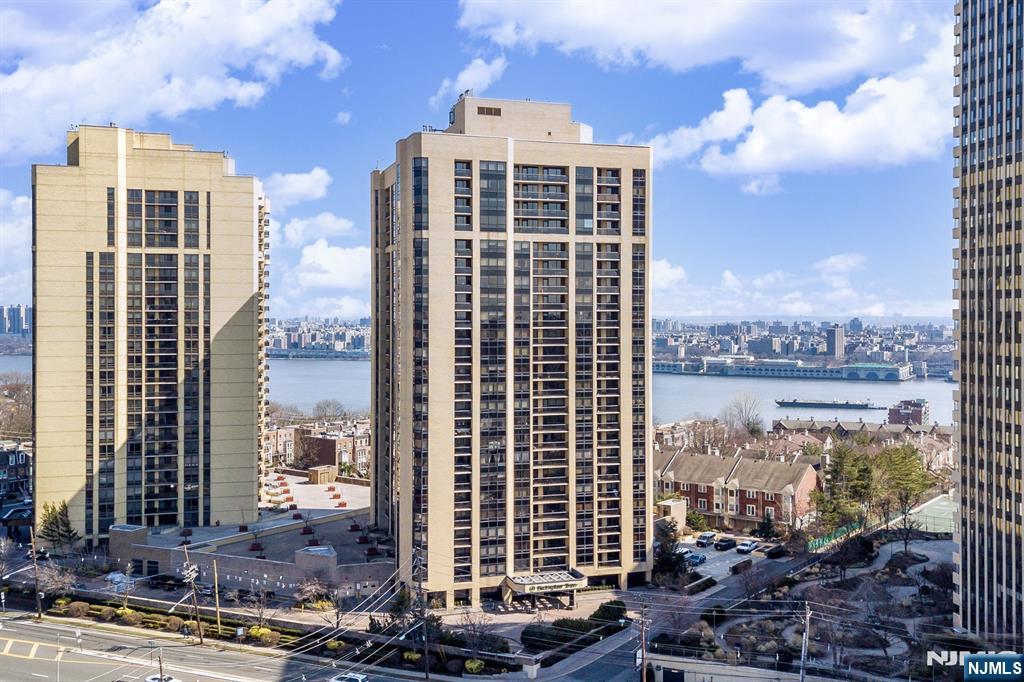 800 Palisades Avenue 509