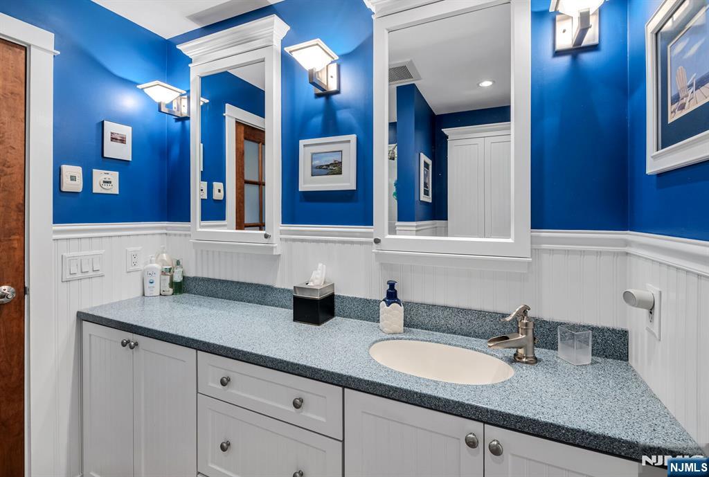 140 Euclid Avenue 1C