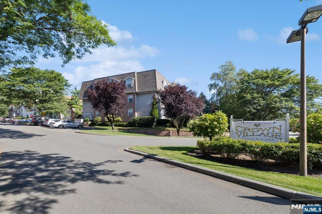800 River Road 323