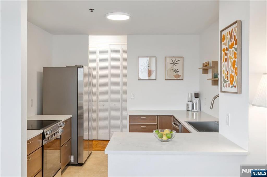 100 Carlyle Drive 3MN