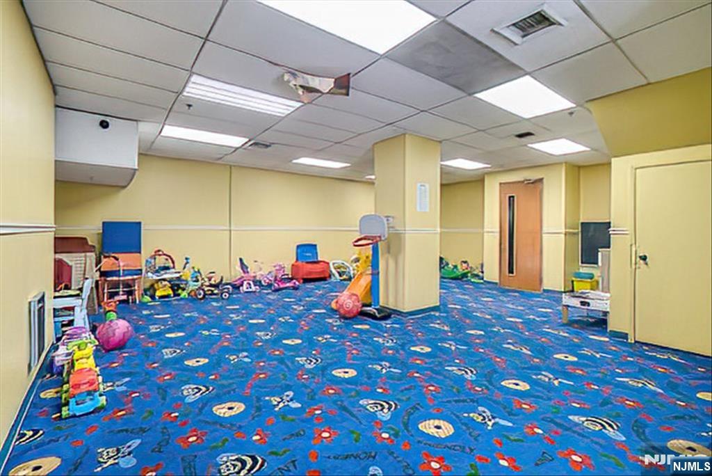 100 Carlyle Drive 3MN