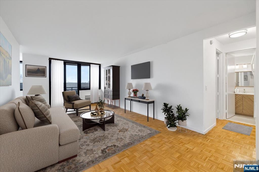100 Carlyle Drive 3MN