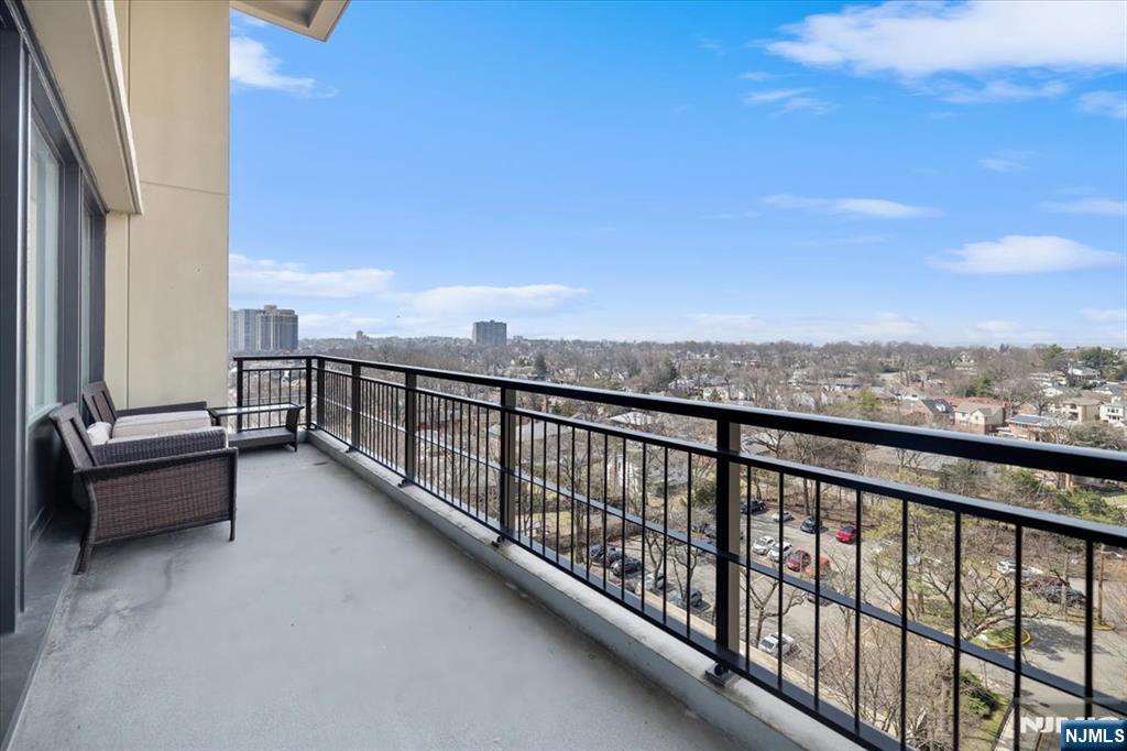 1 Horizon Drive 1209