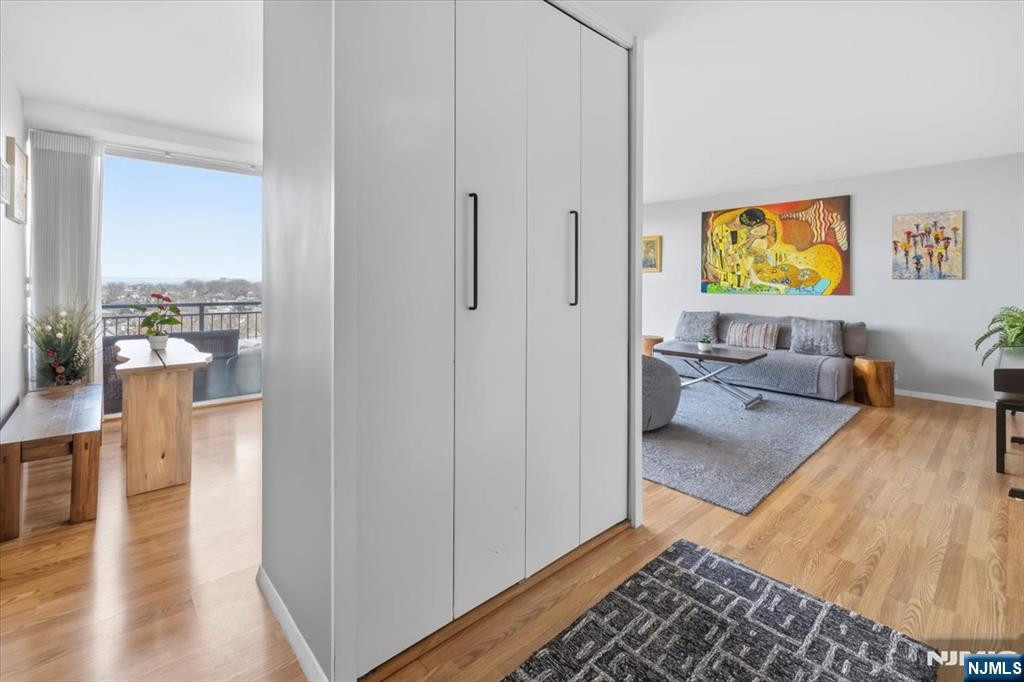 1 Horizon Drive 1209