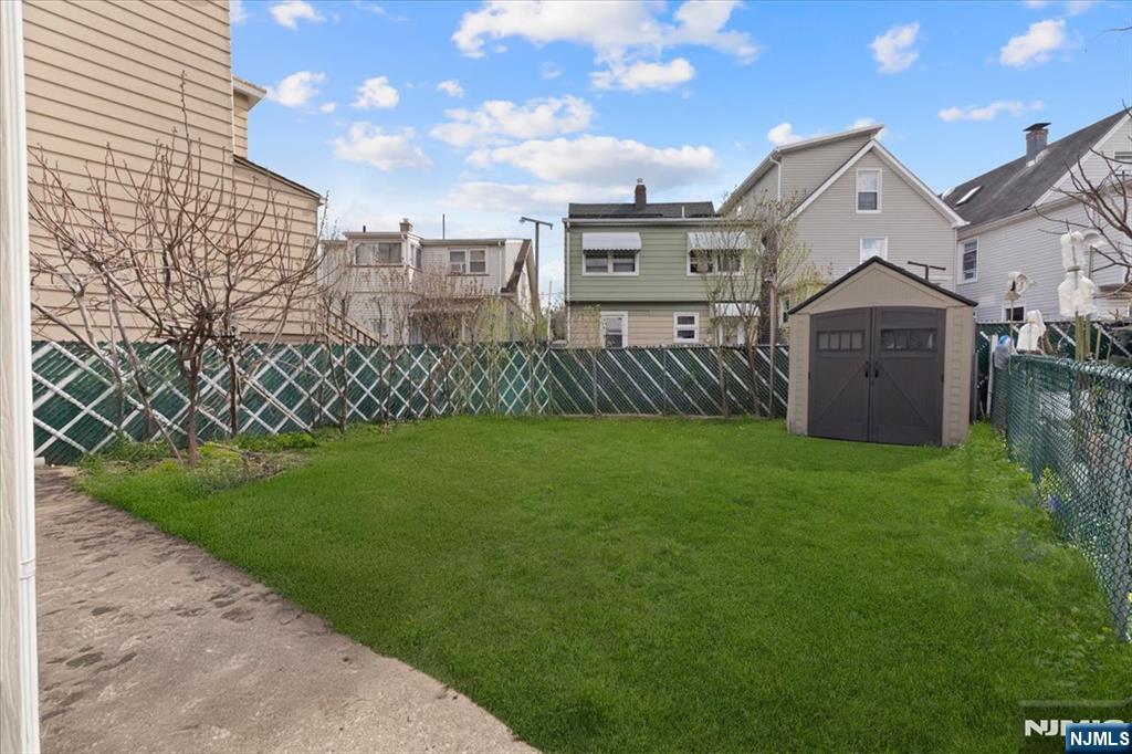 48 Midland Avenue