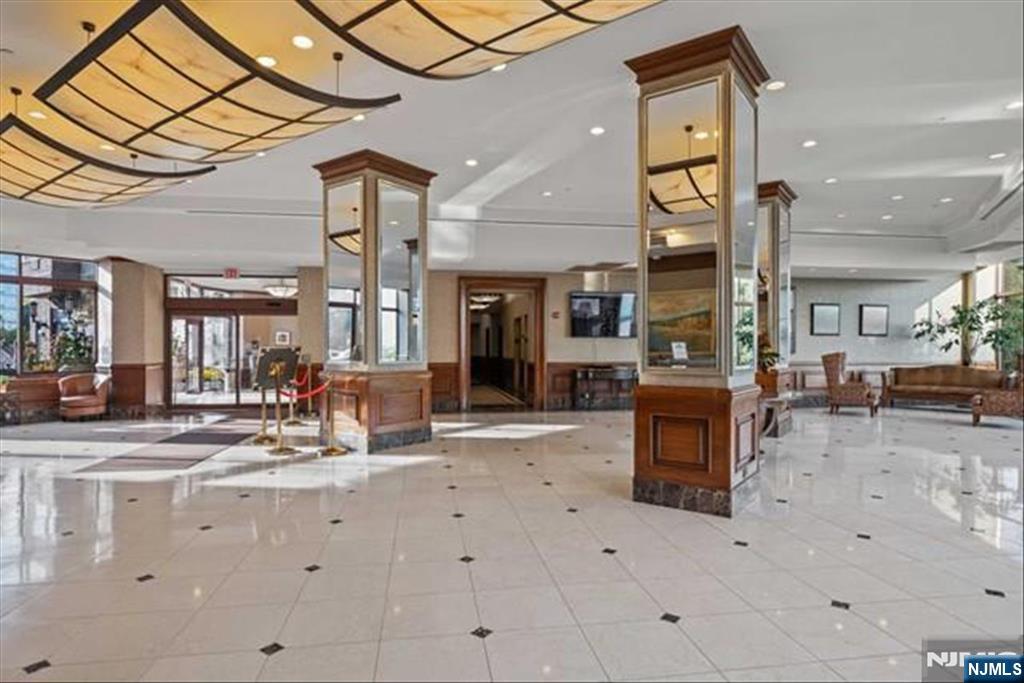 100 Old Palisade Road 3408