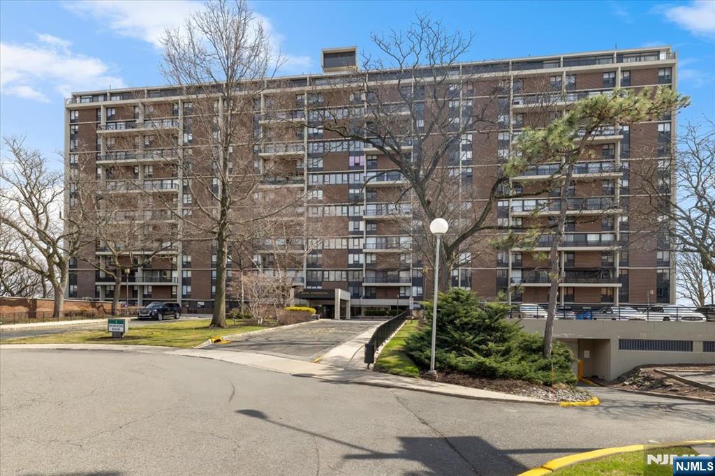 1 Horizon Road 1209
