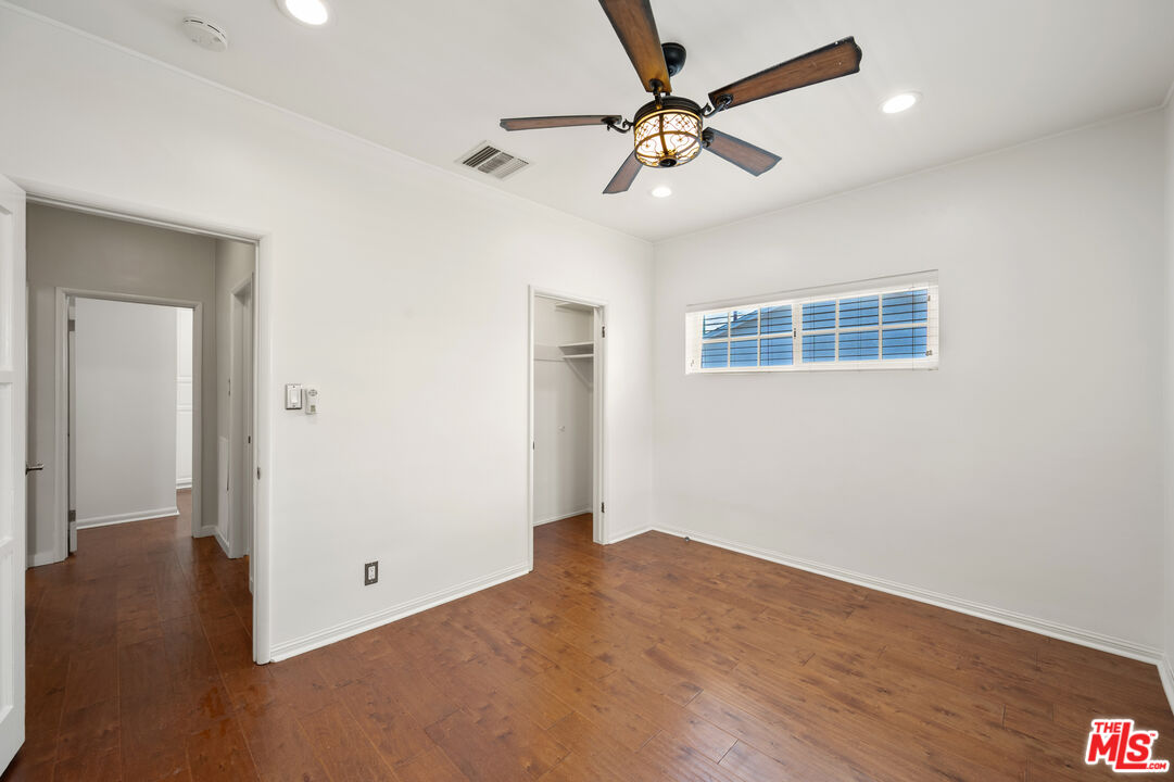 3141 Fairmount Ave