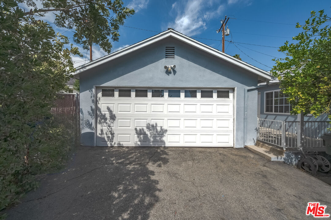 3141 Fairmount Ave