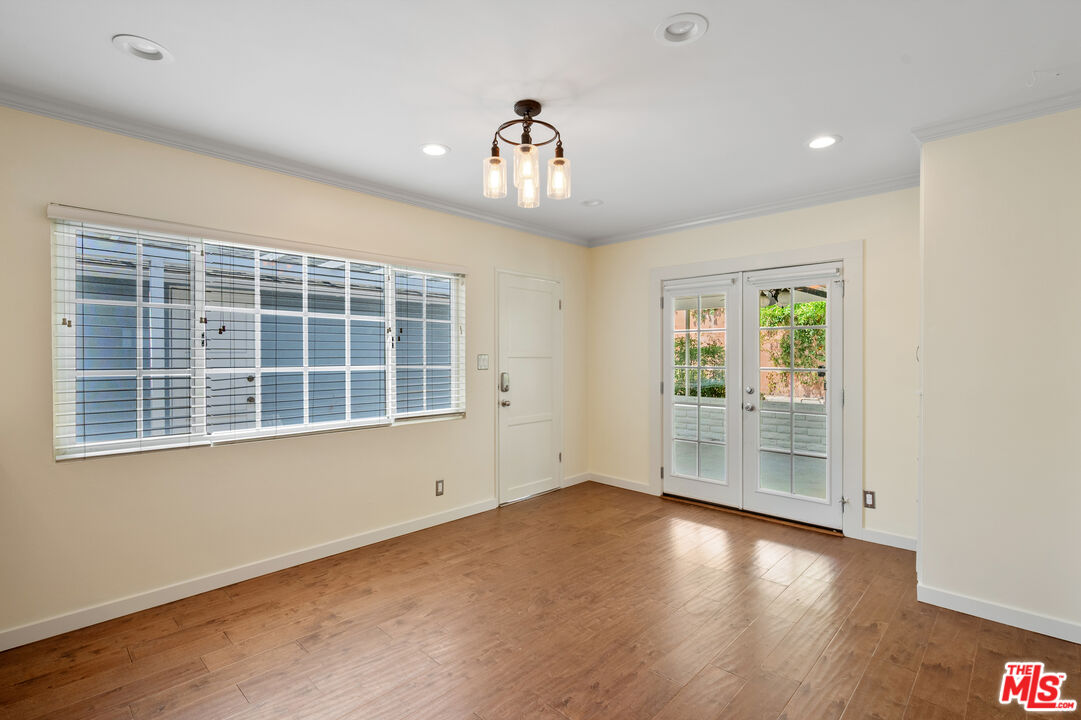 3141 Fairmount Ave