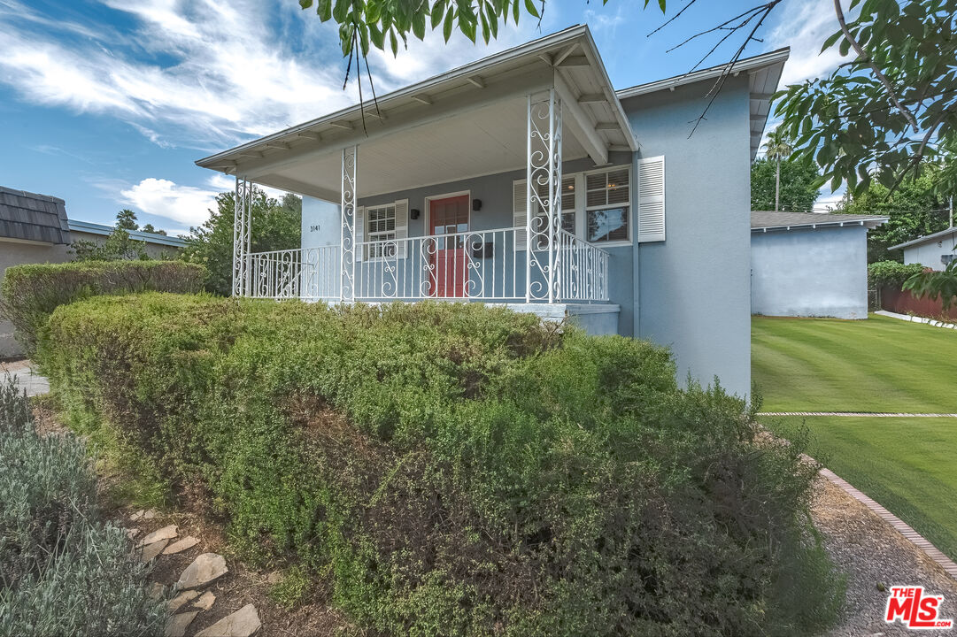 3141 Fairmount Ave