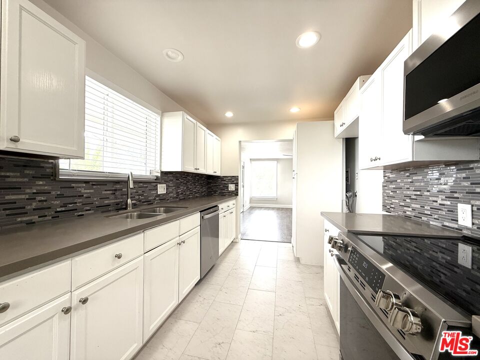 31577 Pacific Coast Hwy