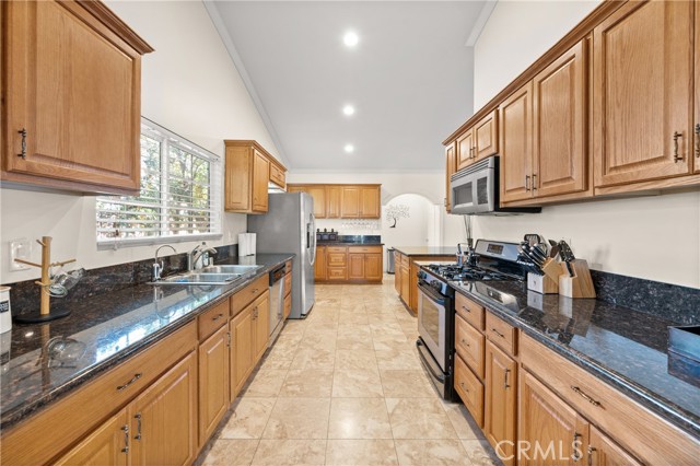 6045 Sausalito AVE
