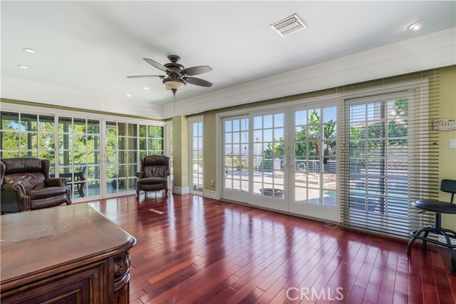 4615 White Oak