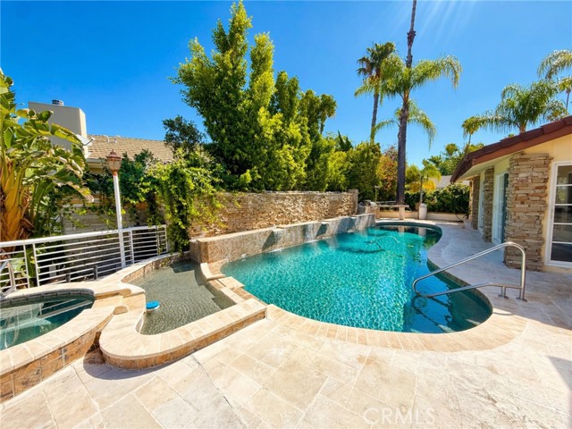 4615 White Oak