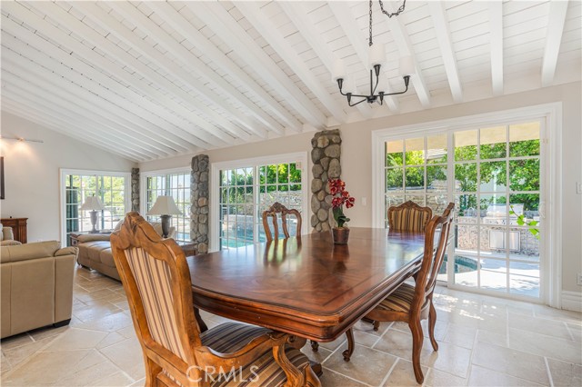 4615 White Oak