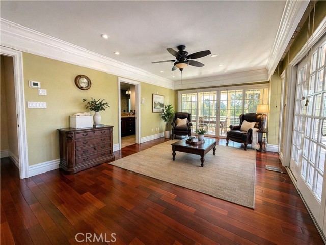 4615 White Oak