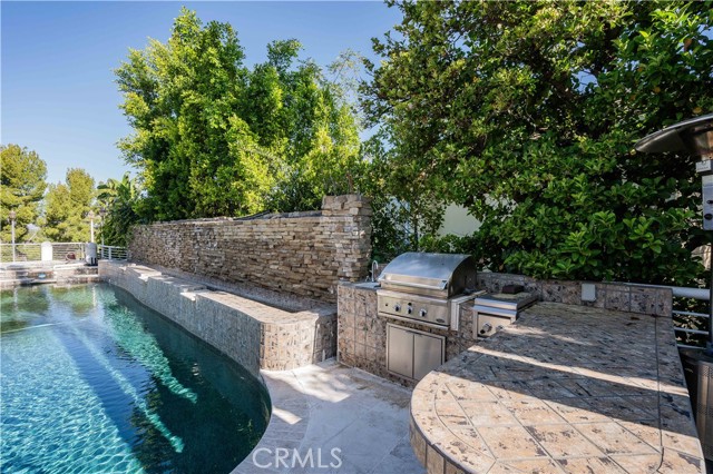 4615 White Oak