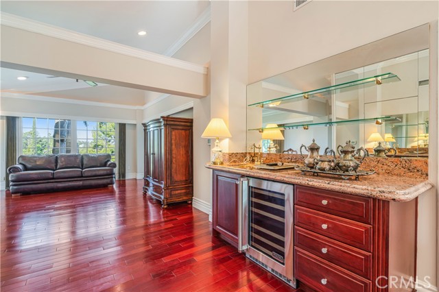 4615 White Oak