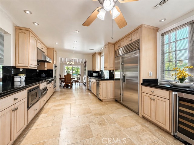 4615 White Oak