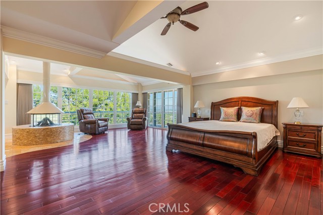4615 White Oak