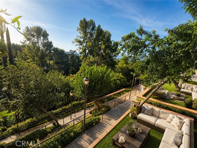 4615 White Oak