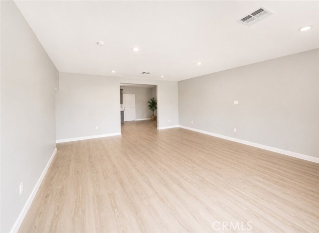 16659 Nordhoff ST