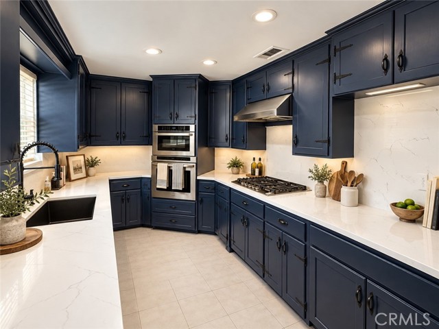 3781 Laurel Canyon