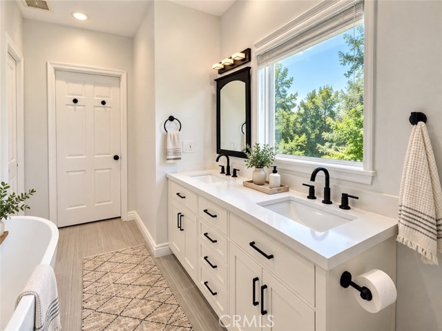 3781 Laurel Canyon