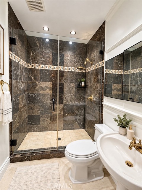 3781 Laurel Canyon