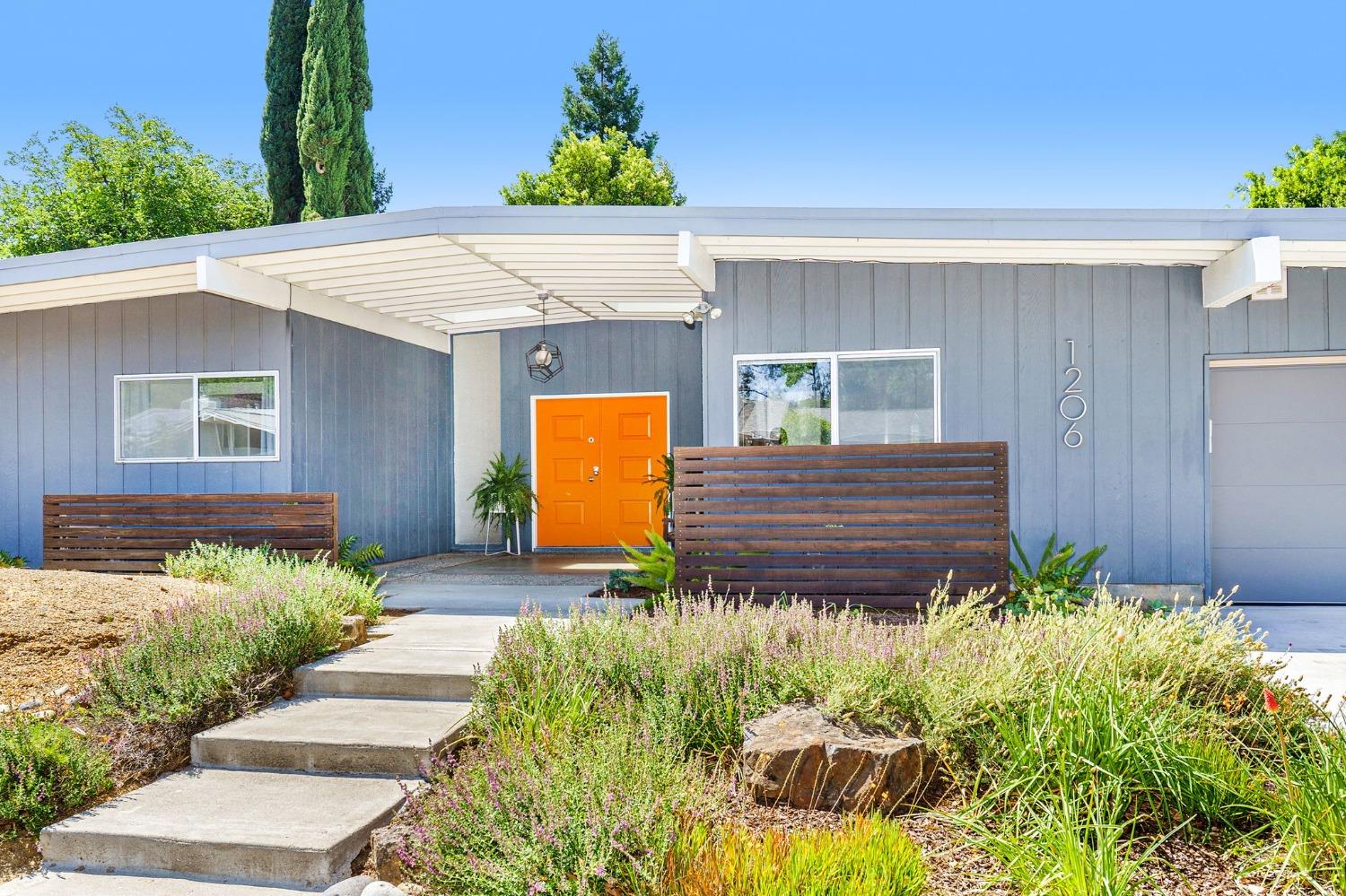 1206 Radcliffe Drive