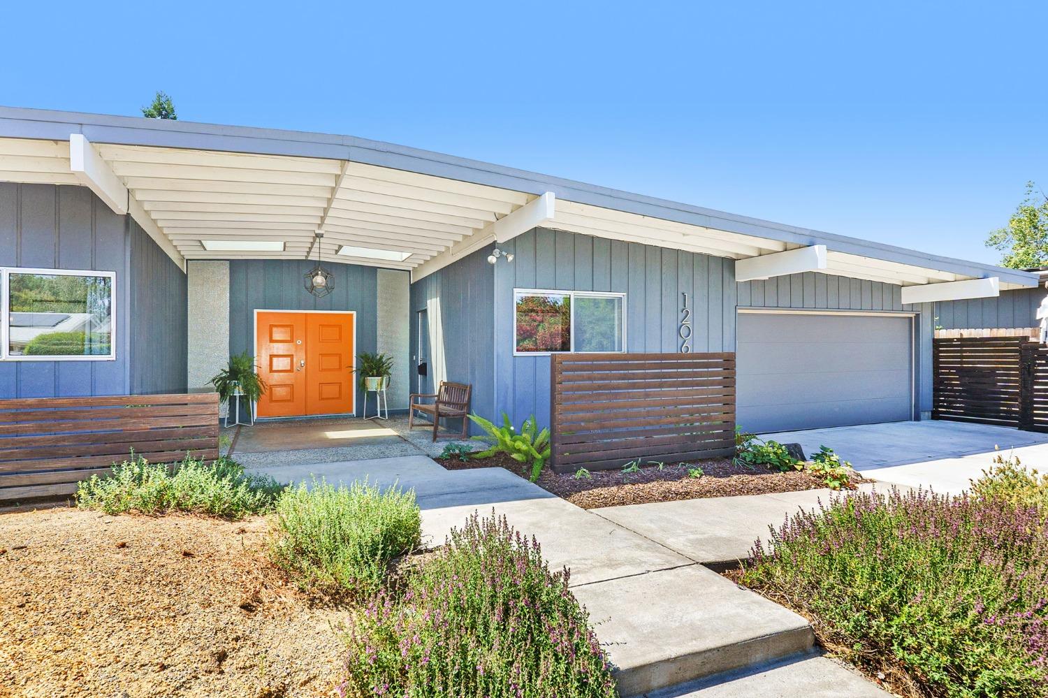 1206 Radcliffe Drive