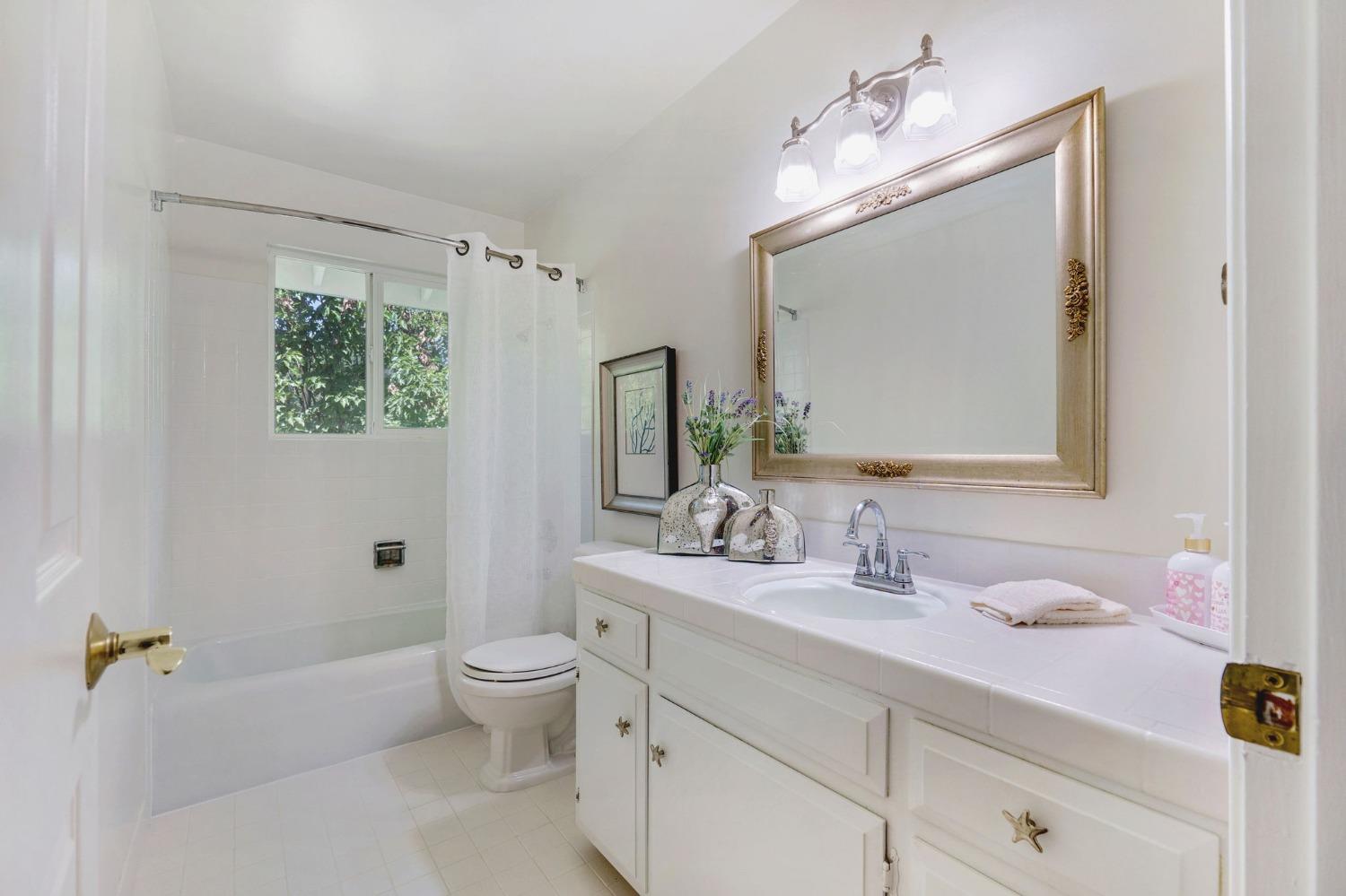 4425 San Ramon Drive