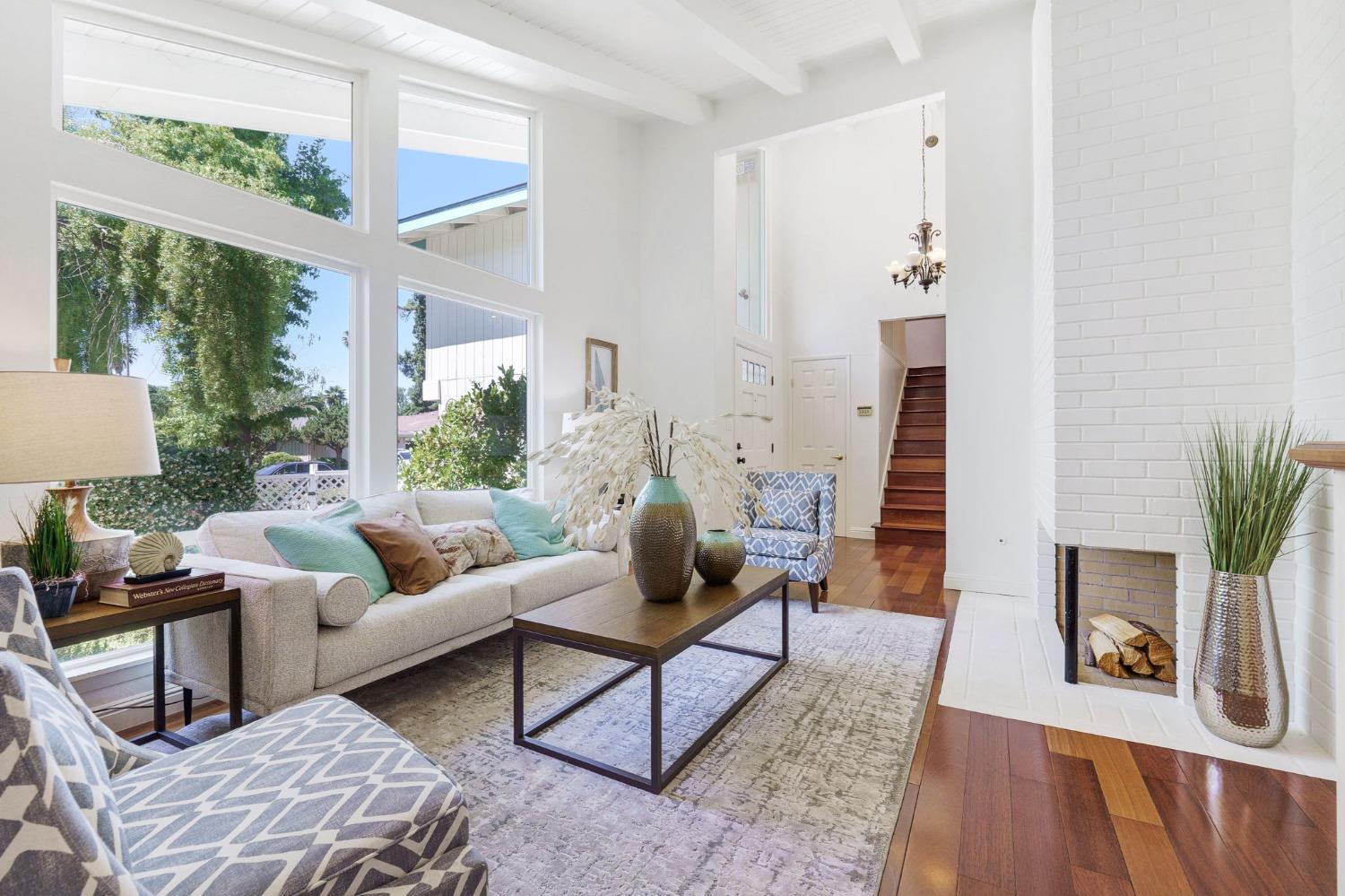 4425 San Ramon Drive