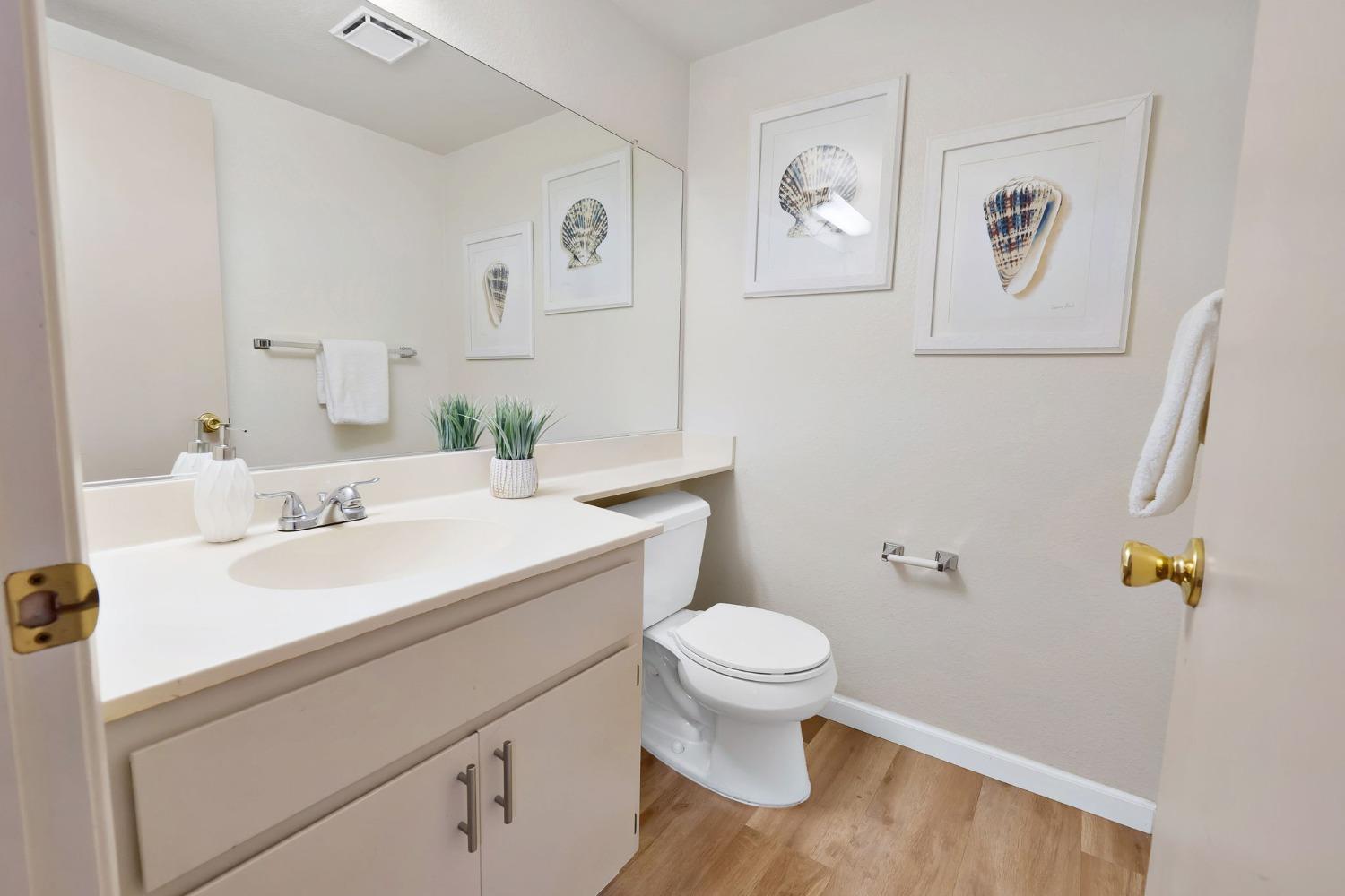 2056 Imperial Avenue