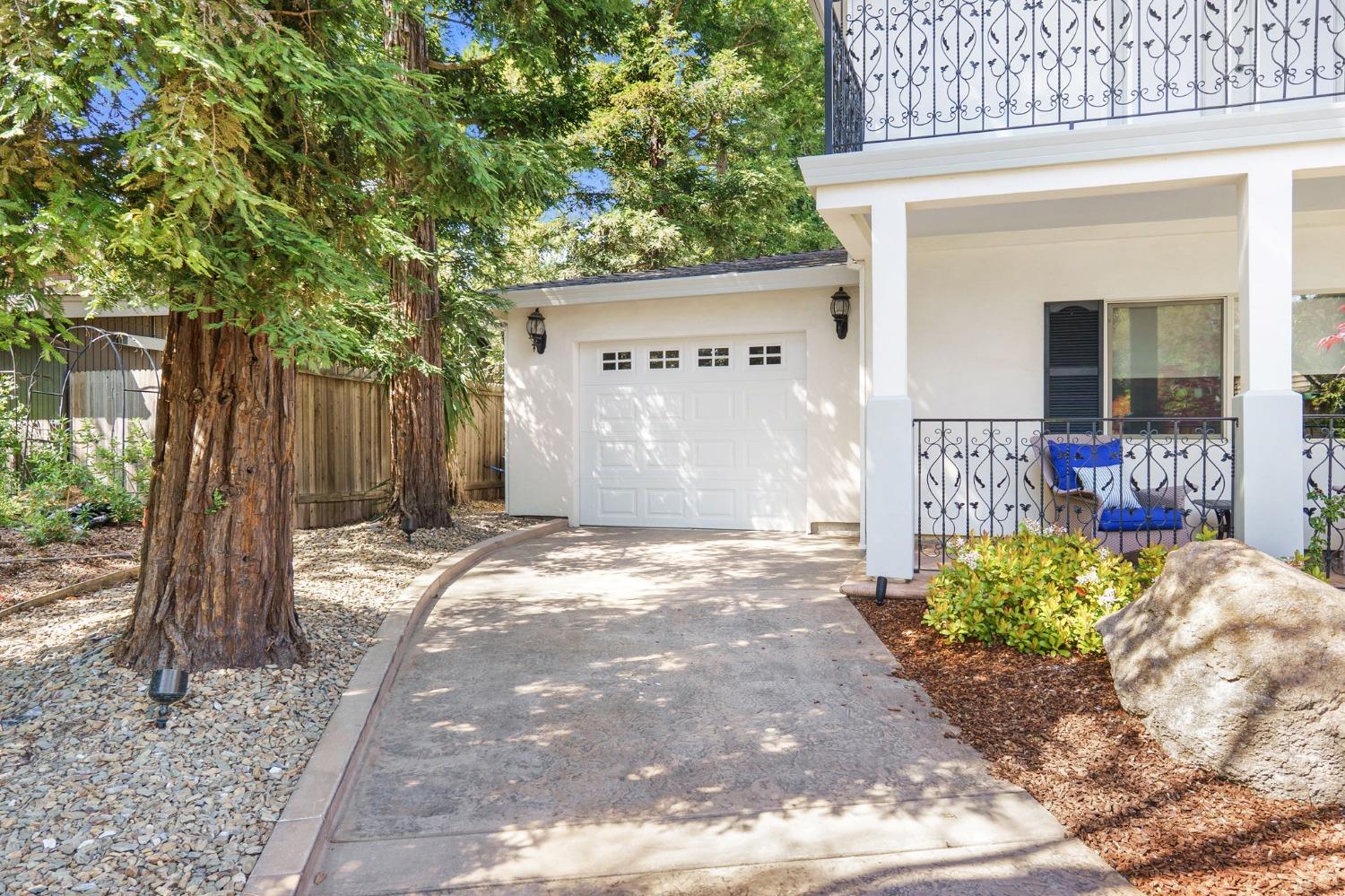 3449 Oyster Bay Avenue