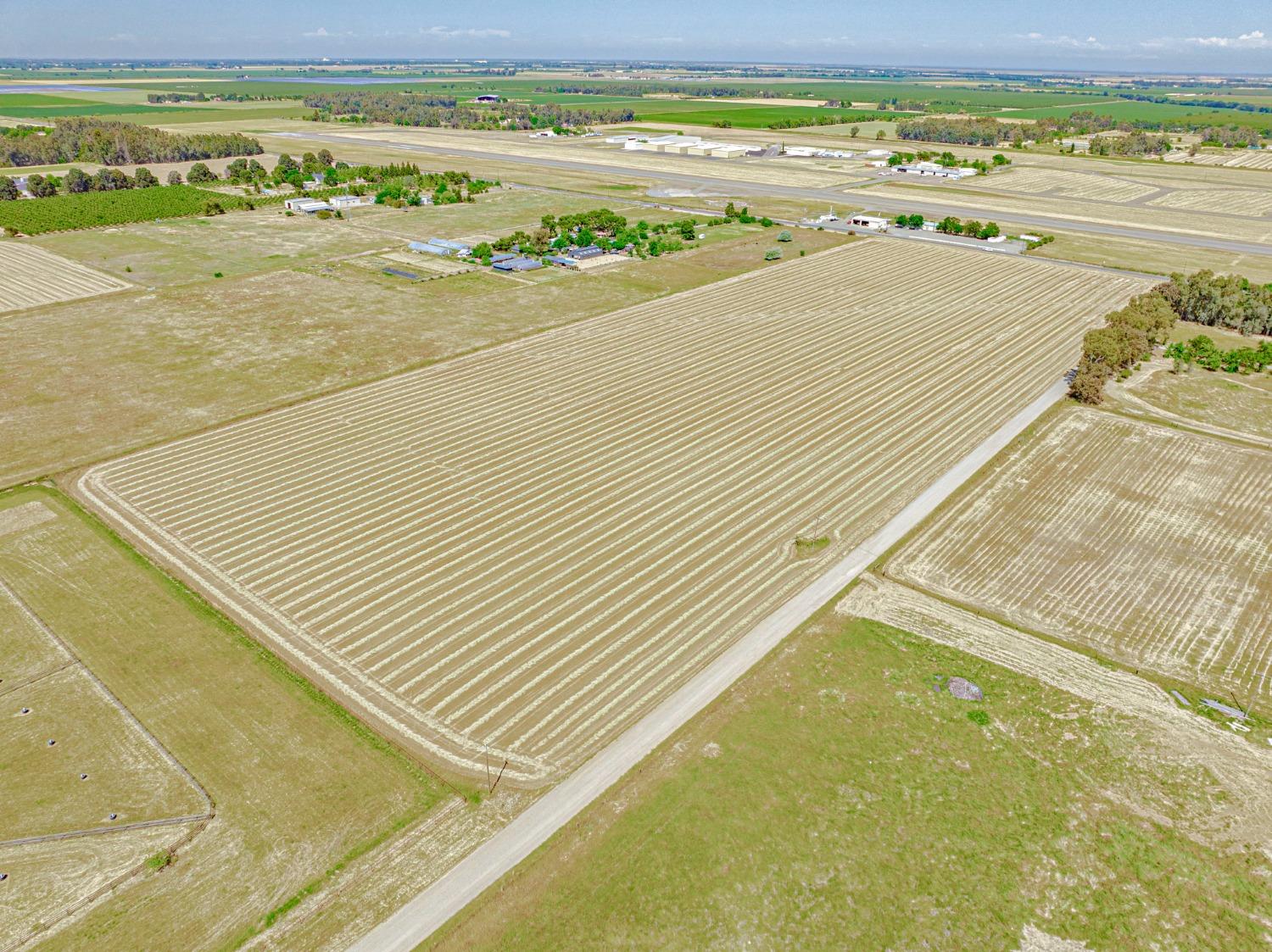 34718 Corcoran Hill Lane