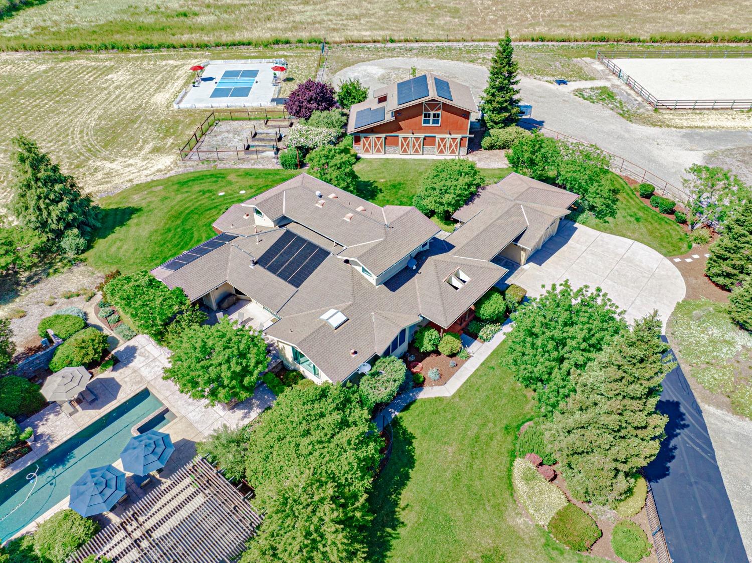 34718 Corcoran Hill Lane