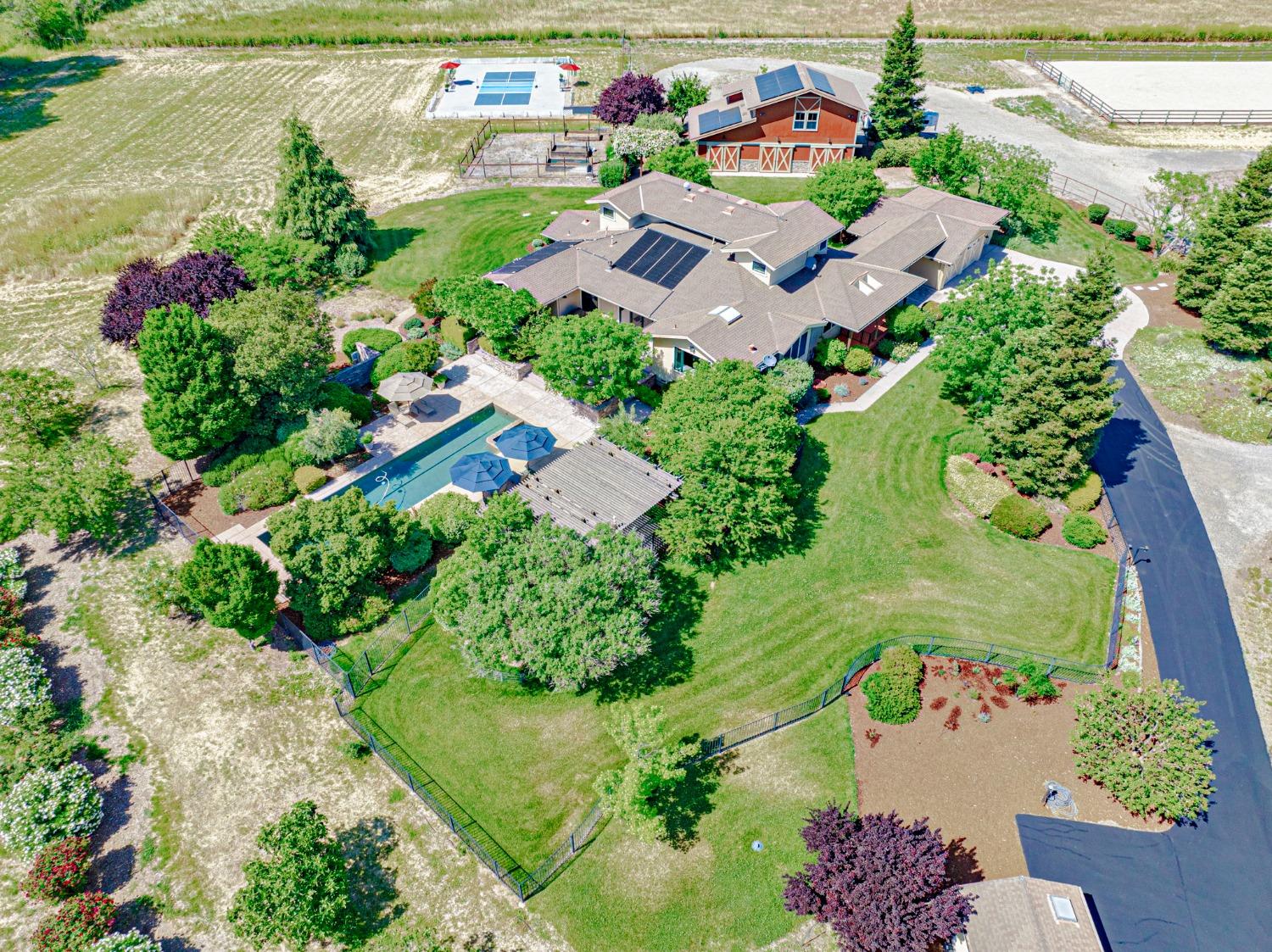 34718 Corcoran Hill Lane